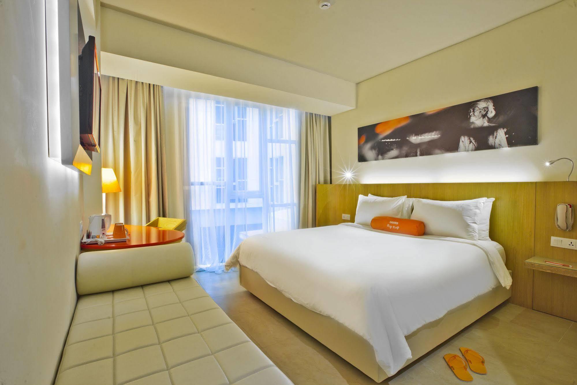 Harris Hotel Raya Кута Екстер'єр фото