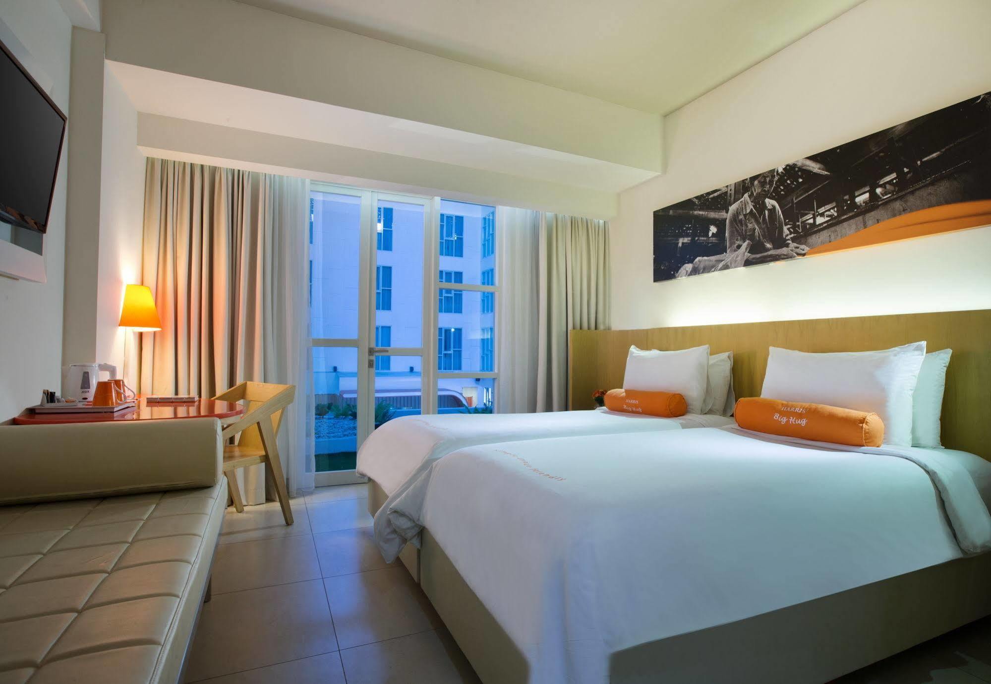 Harris Hotel Raya Кута Екстер'єр фото