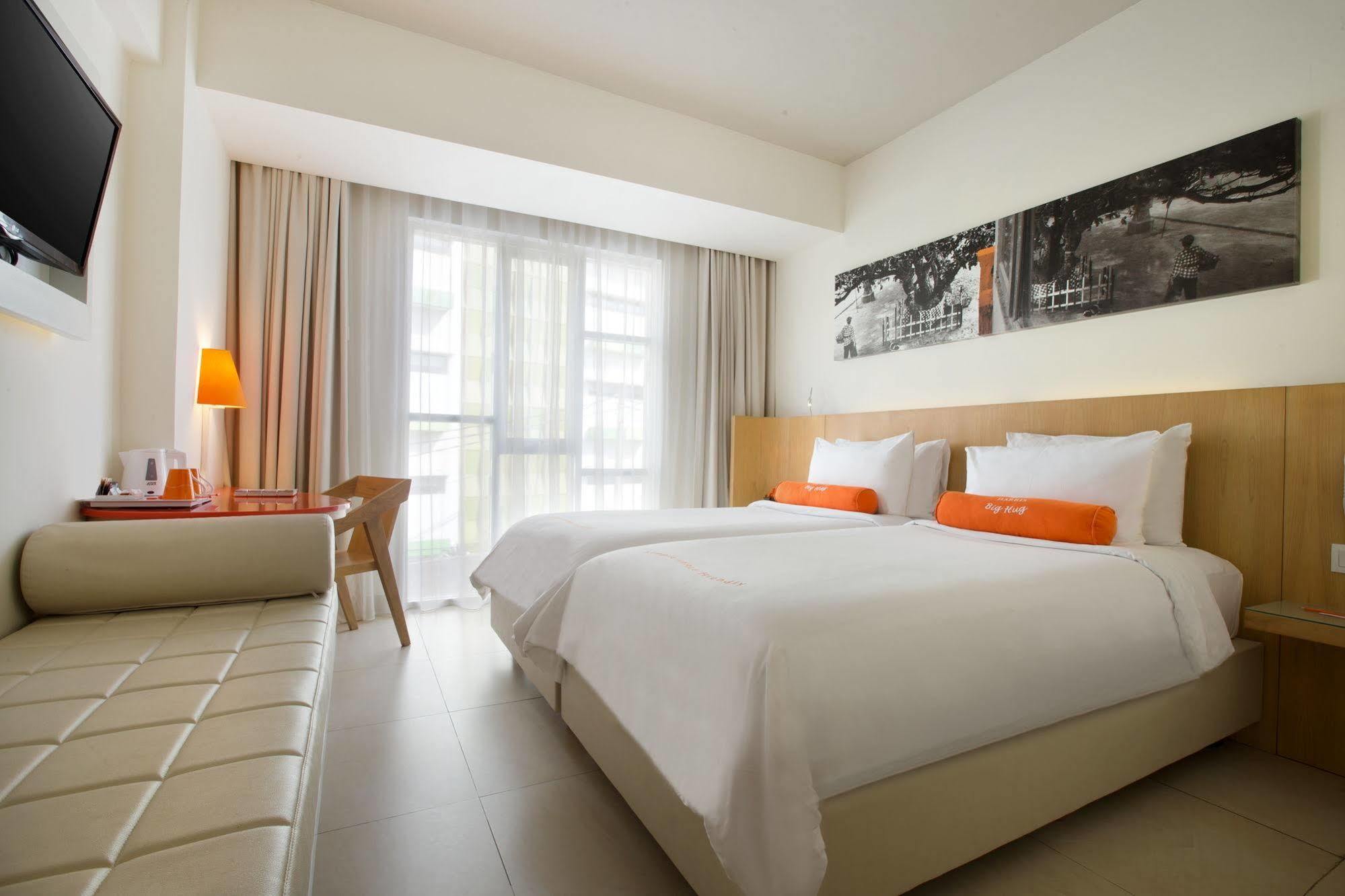 Harris Hotel Raya Кута Екстер'єр фото