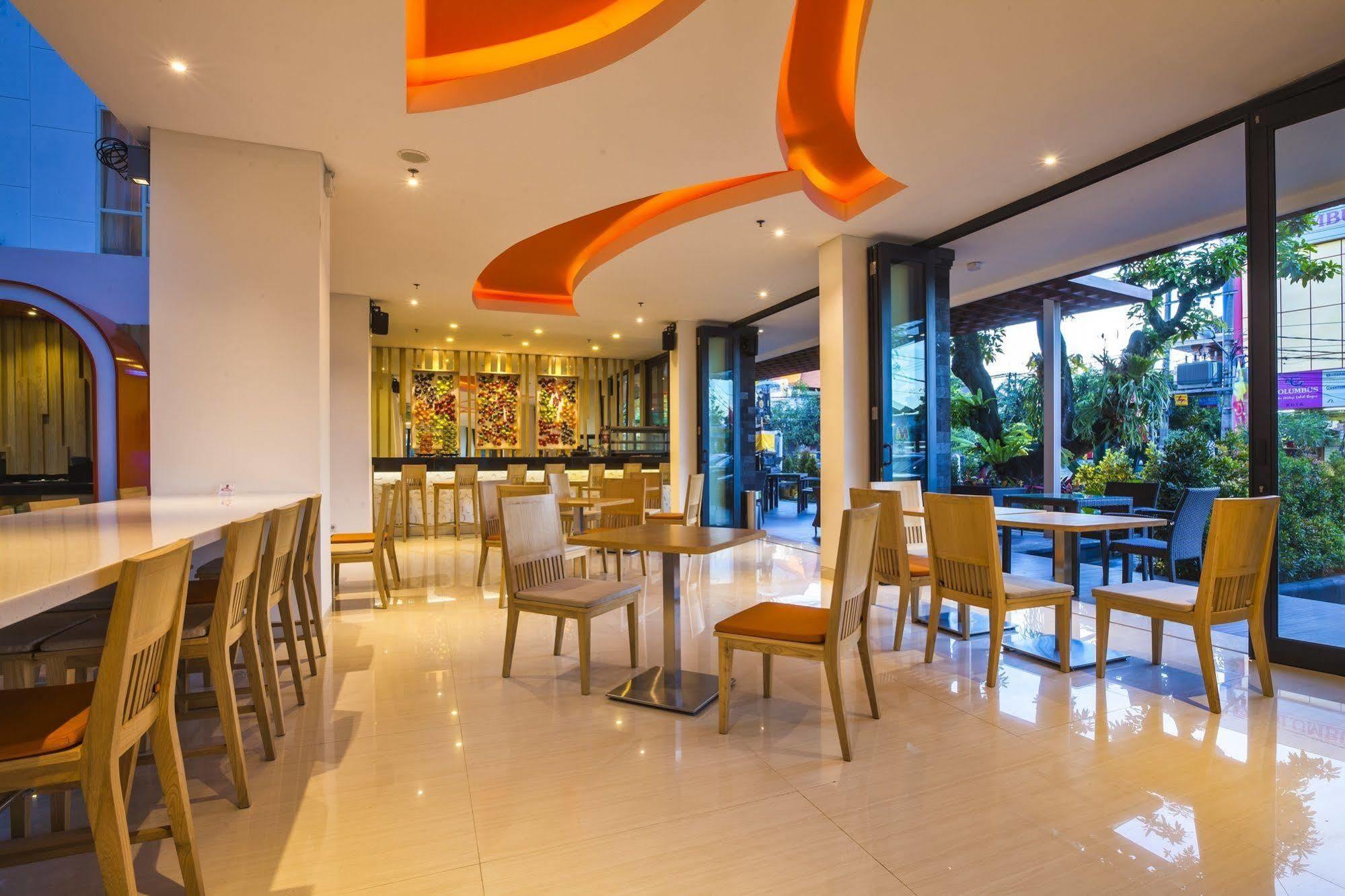Harris Hotel Raya Кута Екстер'єр фото